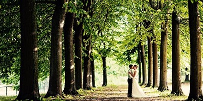 Hochzeit - Personenanzahl - Turin - Wundervolle Baumallee, perfekt geeignet für die Zeremonie  - GEHEIMTIPP Hochzeit Anwesen im italienischen Piemont