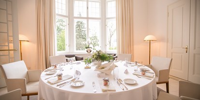 Hochzeit - Art der Location: Hotel - Großlobming - Hochzeitstafel runder Tisch - Hotel Steirerschlössl