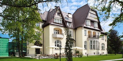 Hochzeit - Umgebung: in einer Stadt - Steiermark - Hotel Steirerschlössl Außenansicht - Hotel Steirerschlössl