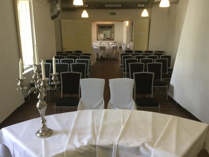 Hochzeit - Hochzeitsessen: À la carte - Standesamtliche Trauungen im Trauungssaal oder Gewölbekeller möglich im Kastell Stegersbach - Kastell Stegersbach