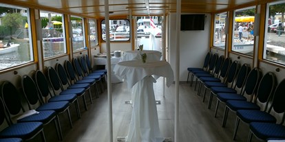 Hochzeit - Art der Location: Schiff - Oberösterreich - Innenraum Fahrgastschiff "St. Nikolaus" - Schifffahrt Loidl