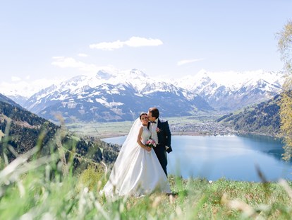 Hochzeit - Personenanzahl - Österreich - Fotoshooting mit Blick auf den Zeller See und das Kitzsteinhorn - Schloss Prielau Hotel & Restaurants