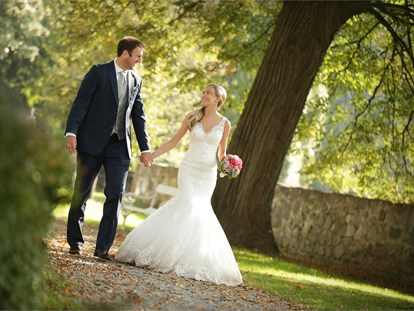 Hochzeit - Hochzeitsessen: Buffet - Der Schloss-Park bietet den idealen Rahmen für Ihre Hochzeitsfotos - Schloss Wolfsberg