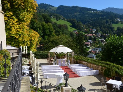 Hochzeit - Art der Location: Restaurant - Gartenhochzeit auf Schloss Wolfsberg  - Schloss Wolfsberg