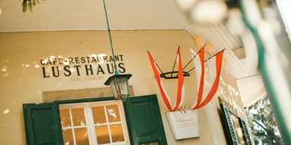 Hochzeit - Parkplatz: kostenlos - Heiraten in einem Wahrzeichen Wiens - dem Lusthaus im Wiener Prater.
Foto © stillandmotionpictures.com - Café-Restaurant Lusthaus