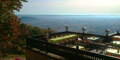 Hochzeit - Art der Location: Gasthaus - Hitzendorf - Von der GH-Terrasse bietet sich ein einmaliger Panoramablick auf Graz und den Schloßberg - Gasthaus Hubertushöhe