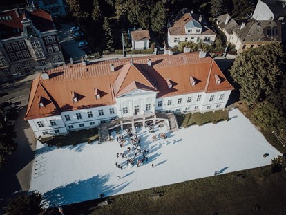 Hochzeit - nächstes Hotel - SCHLOSS Millcher Aichholz Vogelperspektive (c) Felix Büchele  - Schloss Miller-Aichholz - Europahaus Wien
