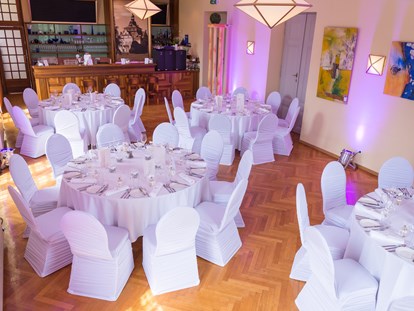 Hochzeit - Umgebung: am See - Oberösterreich - Bar im Café I - Villa Toscana/Toscana Congress Gmunden