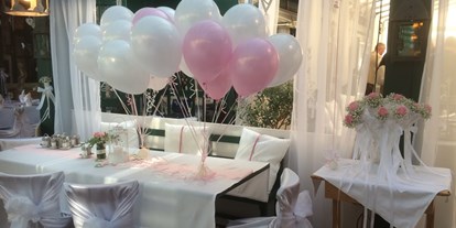 Hochzeit - Art der Location: Weingut/Heuriger - Hochzeitsgrüße mit Gasluftballon - Michlhof in Lanzenkirchen