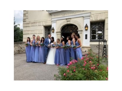 Hochzeit - Art der Location: Schloss - 2019 - ein Traum in LavendelBlau - Schloss Greifenburg