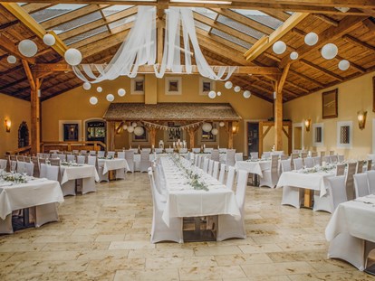 Hochzeit - Hochzeitsessen: Buffet - Gmunden - Glasüberdachter Innenhof - Eventgasthof Feichthub