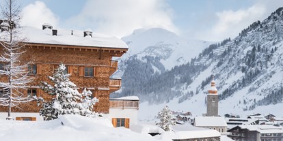 Hochzeit - Geeignet für: Eventlocation - Arlberg - Außenansicht im Winter - Hotel & Chalet Aurelio