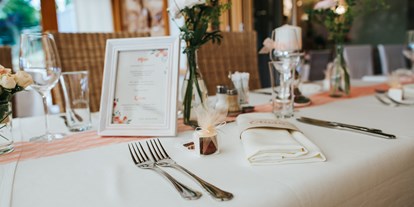 Hochzeit - Geeignet für: Eventlocation - Lieserhofen - Eine Festtafel im großen Festsaal. - Gasthof Perauer