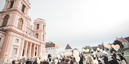 Hochzeit - Art der Location: Eventlocation - Rosenburg - Heiraten im Stift Göttweig in Niederösterreich.
Foto © stillandmotionpictures.com - Benediktinerstift Göttweig