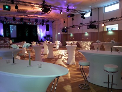 Hochzeit - Art der Location: Wintergarten - Der große Festsaal bietet Platz für bis zu 500 Hochzeitsgäste. - Bruno