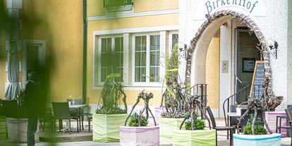 Hochzeit - Umgebung: im Park - Andau - Das Restaurant BirkenHof in Gols lädt zur Hochzeit ins Burgenland. - Birkenhof Restaurant & Landhotel ****