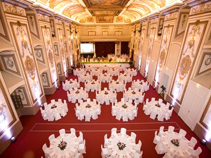 Hochzeit - Art der Location: Schloss - Der weltweit bekannte Haydnsaal kann für besonders große Gesellschaften auch gemietet werden - Schloss Esterházy