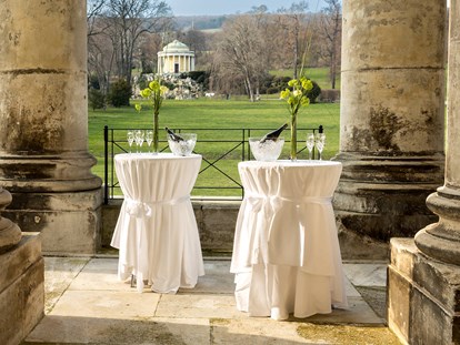 Hochzeit - nächstes Hotel - Blick vom Portikus - Schloss Esterházy