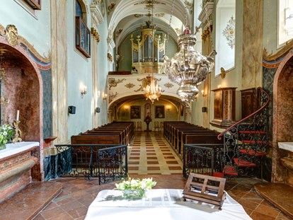 Hochzeit - Candybar: Saltybar - Gramatneusiedl - In der Schlosskapelle können kirchliche Trauungen abgehalten werden. - Schloss Esterházy