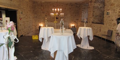 Hochzeit - externes Catering - Pressbaum - Der Vorraum für Sektempfang und Co. - Burg Perchtoldsdorf