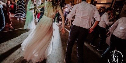 Hochzeit - Hochzeits-Stil: Boho - Düsseldorf - Wir laden auf die Tanzfläche. - Gut Hohenholz