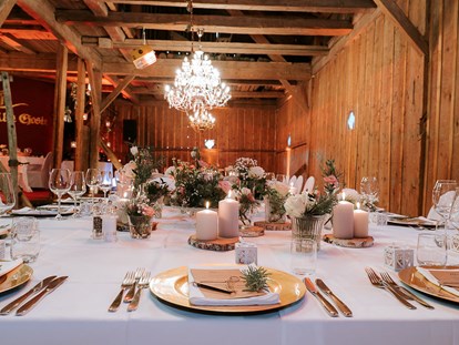 Hochzeit - Hochzeits-Stil: Rustic - Italien - Stadl - Stadl/Hotel/Restaurant Alte Goste