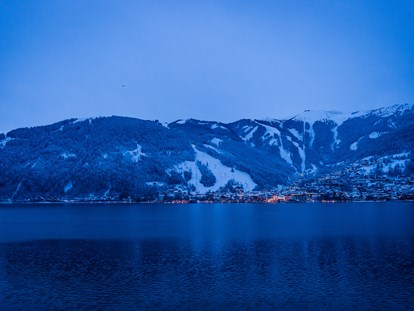 Hochzeit - Umgebung: am See - Feiern Sie Ihre Winterhochzeit im Bellevue am Zeller See. - Seehotel Bellevue****s