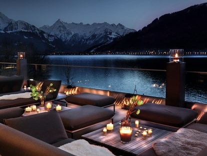 Hochzeit - Art der Location: privates Anwesen - Die Lounge-Terrasse des Bellevue mit Blick auf den Zeller See. - Seehotel Bellevue****s