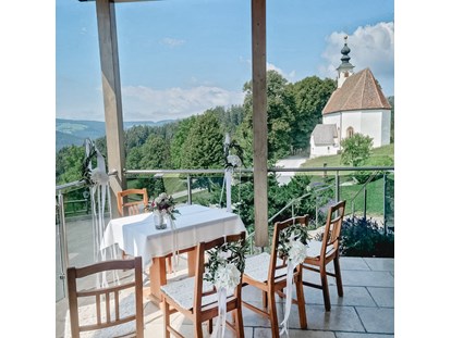 Hochzeit - Art der Location: Gasthaus - Standesamtliche Trauung auf der Terrasse möglich. - Lindenberg Stub'n 