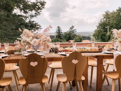 Hochzeit - externes Catering - Terrasse der Hochzeitvilla - CP Location - Gut Ammerhof