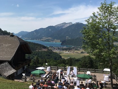 Hochzeit - Wickeltisch - Hallstatt - Freie Trauung auf der Laimeralm in Strobl mit Blick über den Wolfgangsee. - Laimeralm
