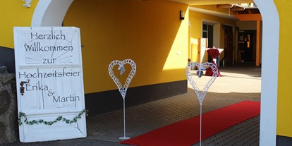 Hochzeit - Parkplatz: kostenlos - Oberösterreich - Mostschänke Grüner
