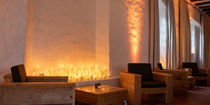 Hochzeit - Art der Location: Burg - Kerzenmeer für eine besondere Stimmung. - Burg Linz