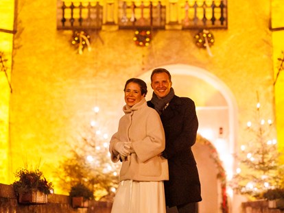 Hochzeit - Art der Location: im Freien - Brautpaar Schloss Ottenstein Winter - Schloss Ottenstein