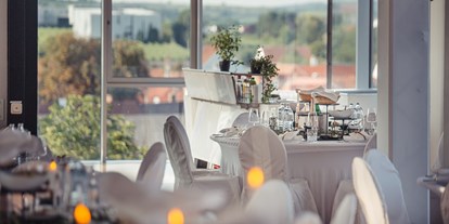 Hochzeit - Umgebung: in Weingärten - Feiern mit Ausblick über die Weinstadt - Vierzigerhof - ein malerischer Arkadenhof mit Vintage-Charme