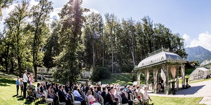 Hochzeit - Trauung im Freien - Puchberg am Schneeberg - Eine Gartenhochzeit auf Schloss Wartholz.
Foto © weddingreport.at - Schloss Wartholz