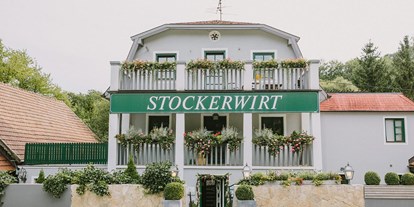 Hochzeit - Art der Location: Gasthaus - Gumpoldskirchen - Heiraten beim Stockerwirt in Niederösterreich.
Foto © thomassteibl.com - Stockerwirt