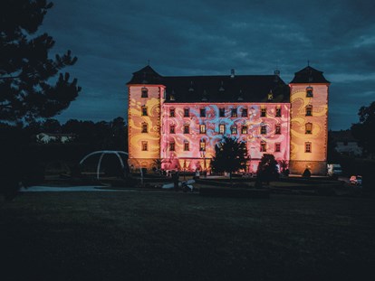 Hochzeit - Umgebung: mit Seeblick - Schloss Walkershofen