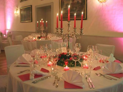 Hochzeit - externes Catering - Für elegante Hochzeitsfeste im ganz großen Rahmen eignen sich besonders die repräsentativen Säle. - Landschloss Parz