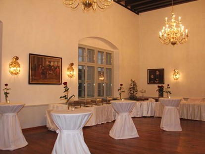 Hochzeit - Standesamt - Der kleine Renaissance-Saal eignet sich sehr gut für Empfänge und Buffets.  - Landschloss Parz