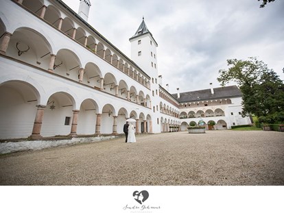 Hochzeit - Garten - Oberösterreich - Eine Hochzeit im wunderschönen Landschloss Parz. - Landschloss Parz