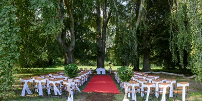 Hochzeit - Umgebung: im Park - Margarethen am Moos - Schloss Eckartsau