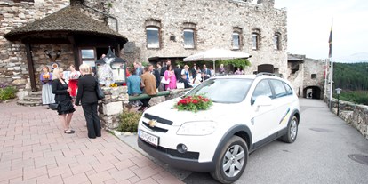 Hochzeit - Art der Location: Eventlocation - Ankunft der Braut, Burg Landskron - Burg Landskron