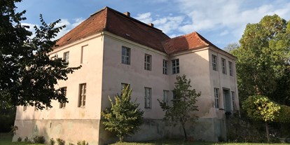 Hochzeit - Art der Location: Schloss - Brandenburg Süd - Schloss Schacksdorf Außenansicht - Schloss Schacksdorf