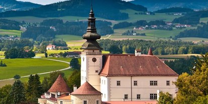 Hochzeit - Oberösterreich - Eingebettet in die sanften Hügel des Mühlviertler Kernlands thront Schloss Weinberg auf einem Höhenrücken in der Gemeinde Kefermarkt.  - Schloss Weinberg (Bildungsschlösser OÖ)