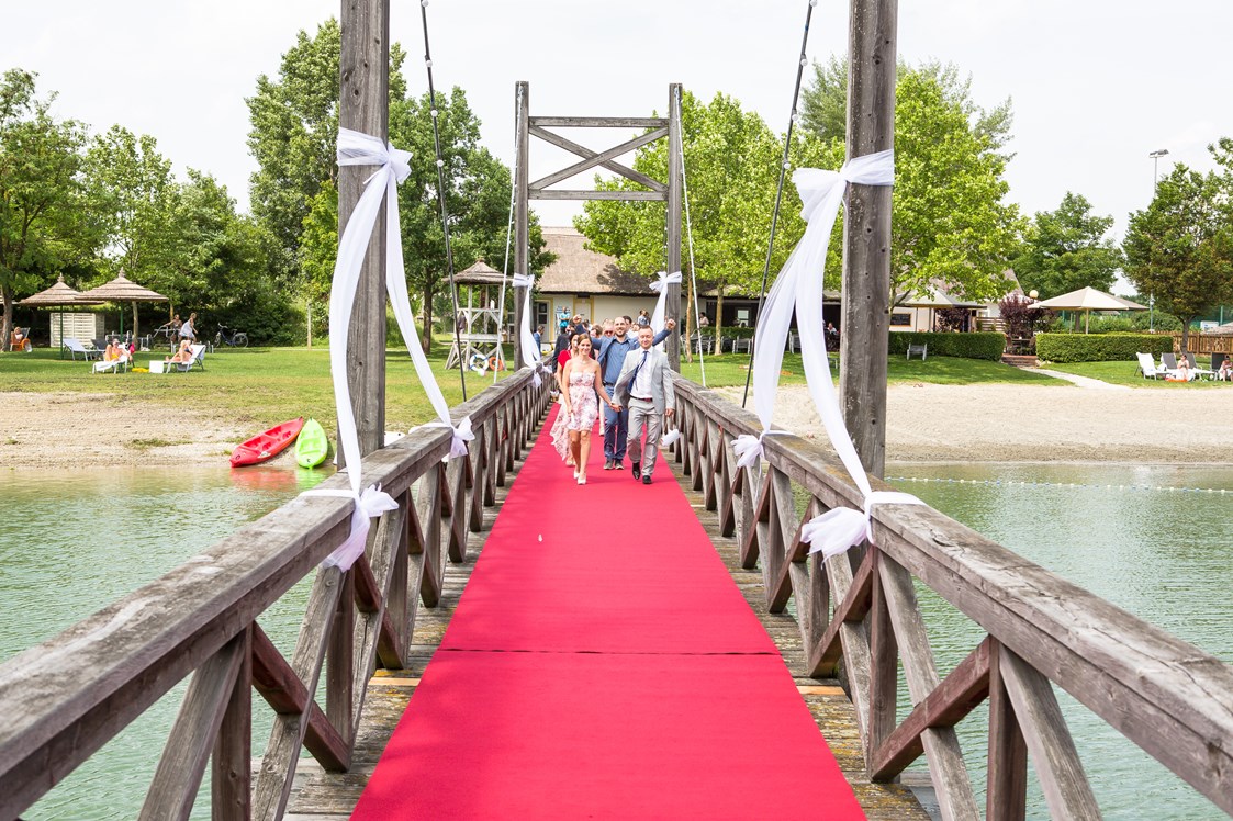 Hochzeit: Hochzeit Insel im See - Zugang - VILA VITA Pannonia