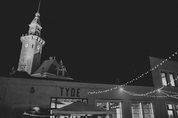 Hochzeit: TYDE Studios