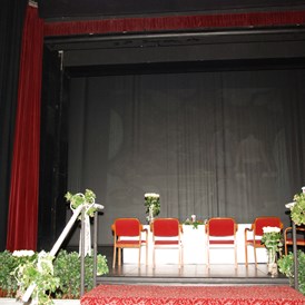 Hochzeit: Trauung auf der Vorbühne des Stadttheaters Wels - Stadttheater Wels