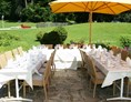 Hochzeit: Hochzeitstafel im Kastaniengarten - Inselhotel Faakersee - Inselhotel Faakersee