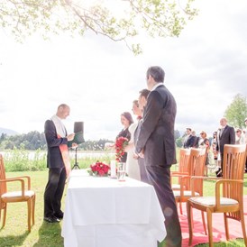 Hochzeit: Trauung unter freiem Himmer - Inselhotel Faakersee - Inselhotel Faakersee
